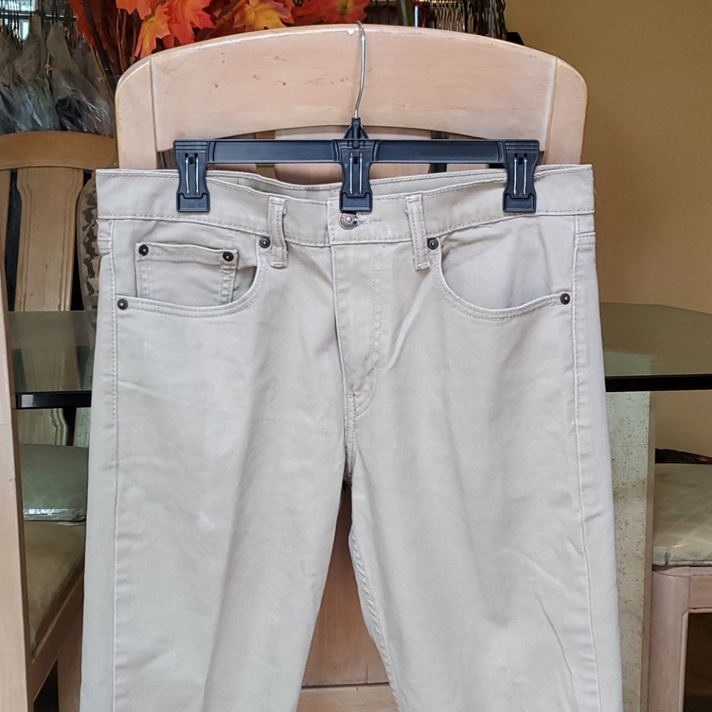Levi Tan Jeans